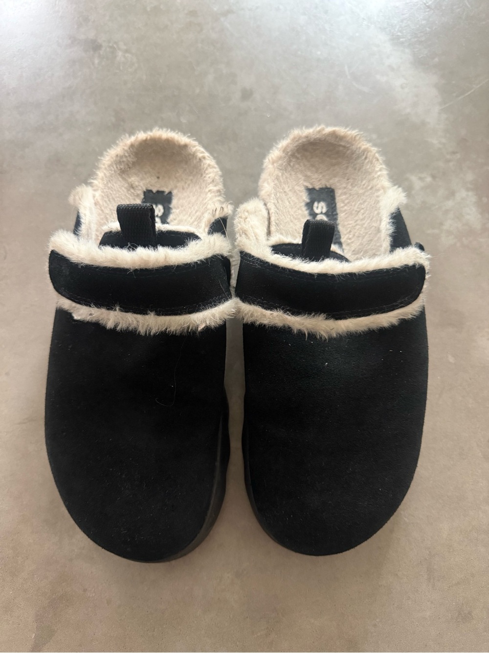Sorel Black Slip-On Clogs with Cream Faux-Fur Trim bergdorf Goodman